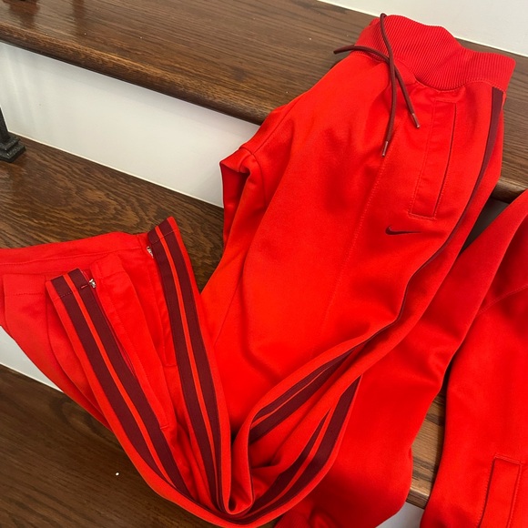 Nike Bold Red Athletic Tracksuit - Picture 5 of 6